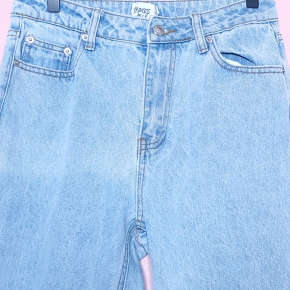 Princess Polly Floral Cuff High Rise Mom Jeans - Picture 4 of 14